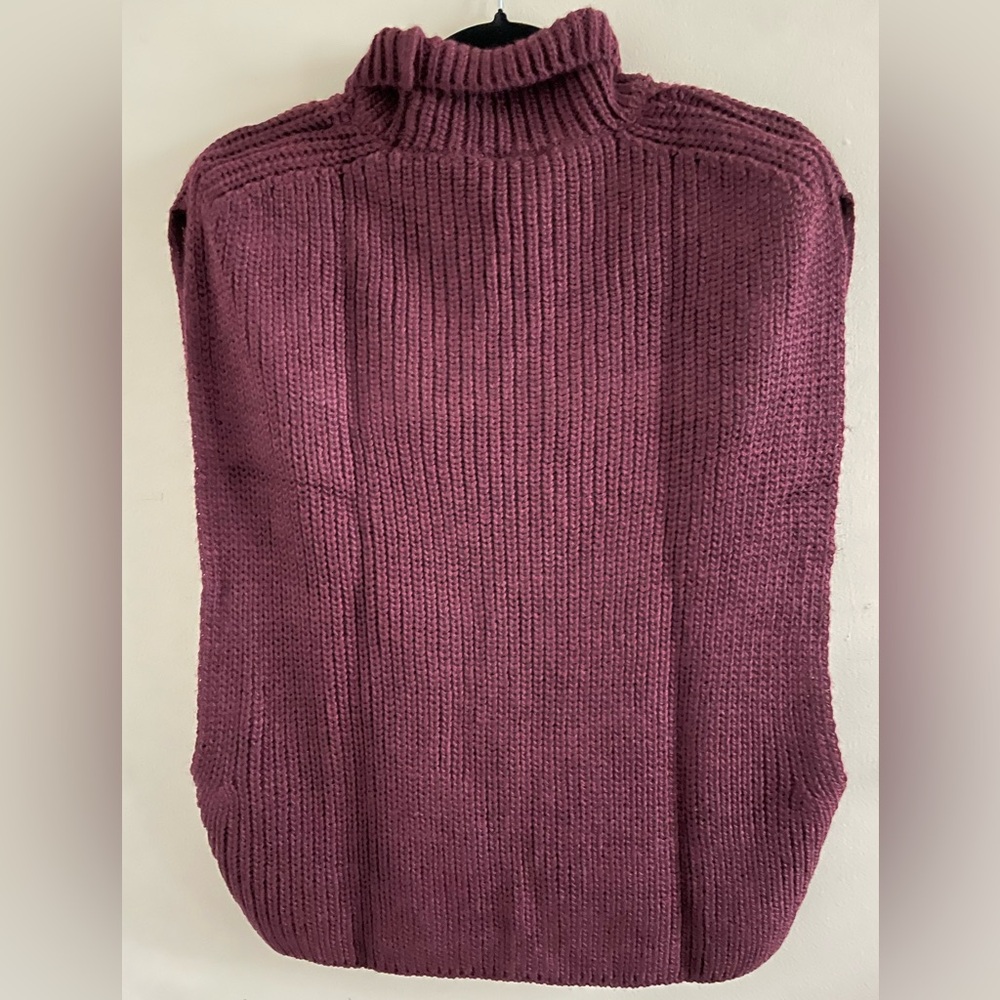 New! DX Collection Sweater - Picture 2 of 5